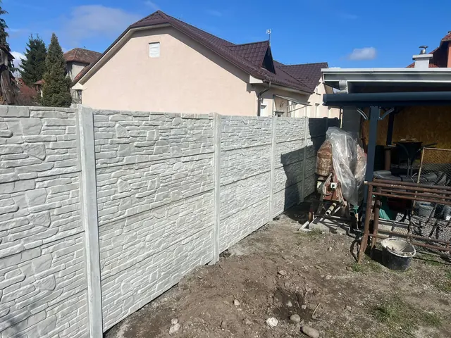 Hotový plot z našej dielne
