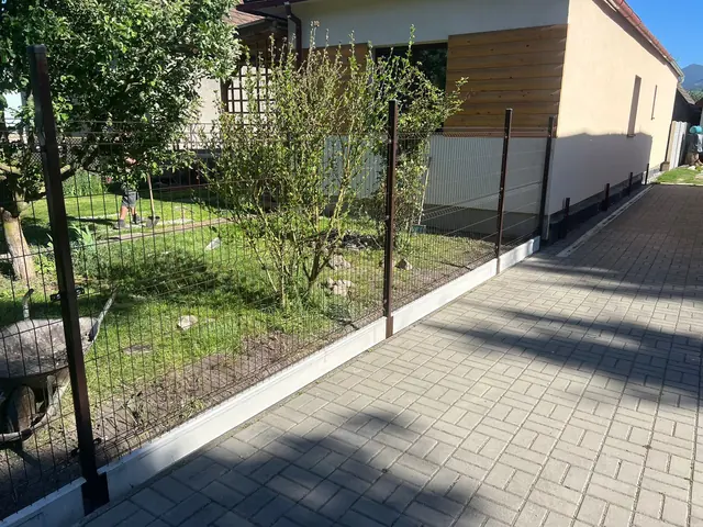 Hotový plot z našej dielne