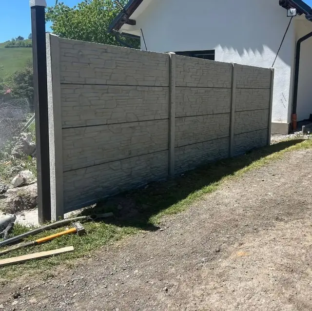 Hotový plot z našej dielne